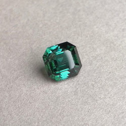 Indicolite tourmaline (TR114)