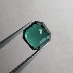 Indicolite tourmaline (TR114)