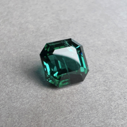 Indicolite tourmaline (TR114)