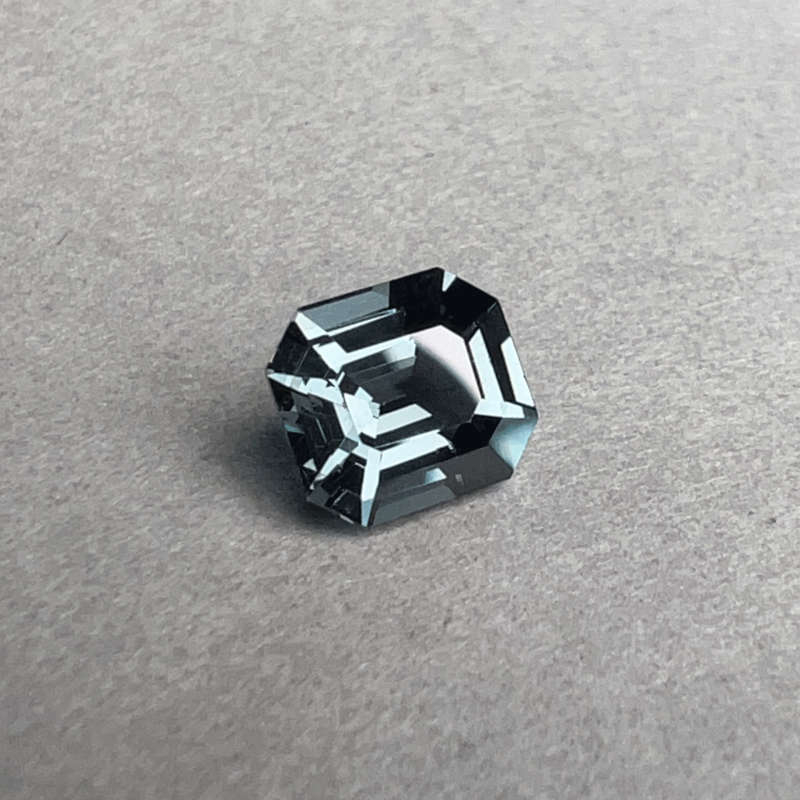 Gray steel Spinel Gray steel Spinel